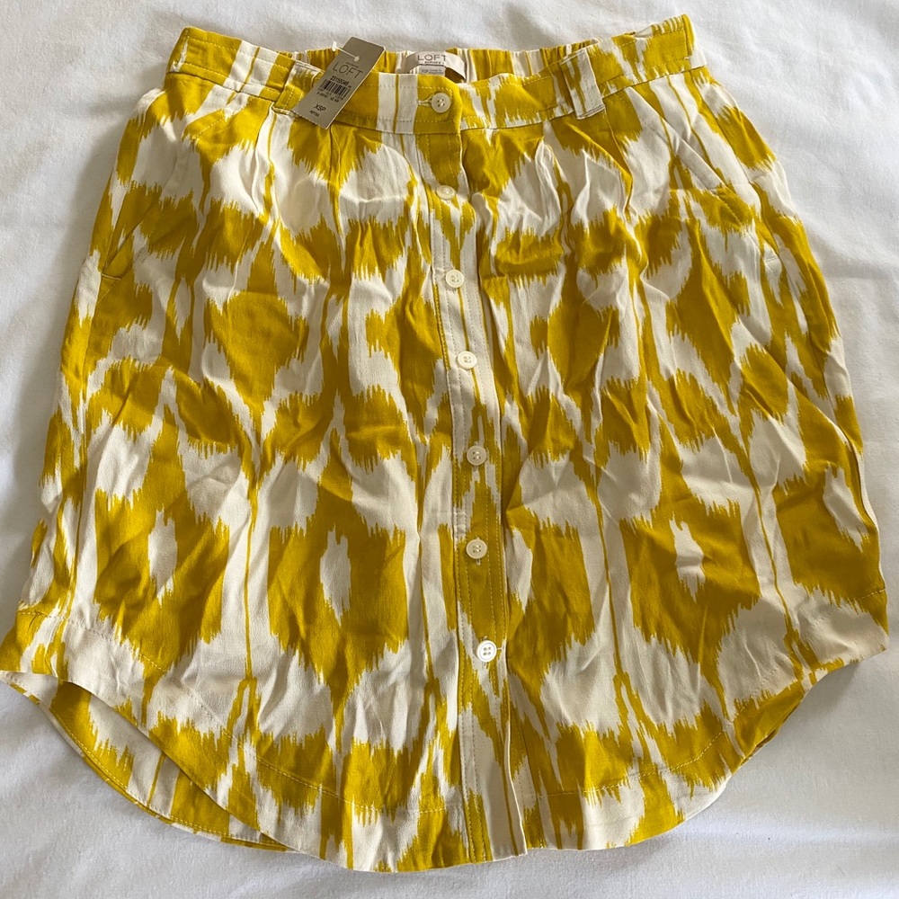 NWT LOFT skirt